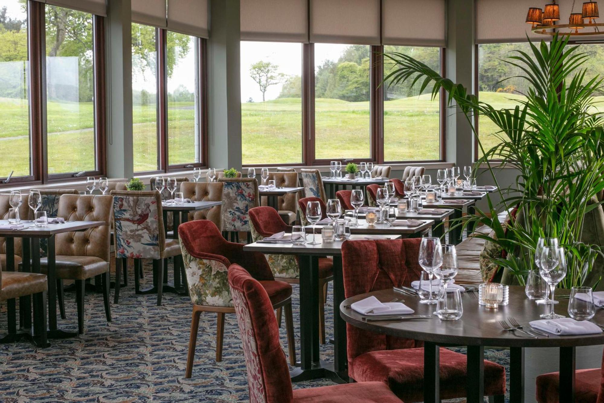 Glasgow Westerwood Hotel, Spa & Golf Resort Cumbernauld Exterior photo